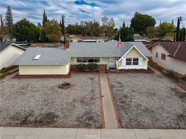 property at 8586 CA-27