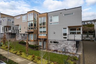 214 4th Ave in Kirkland, WA - Building Photo