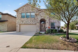9137 Grovehurst Rd in Fort Worth, TX - Building Photo - Building Photo