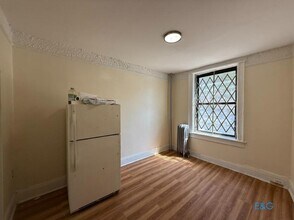 166-25 89th Ave in Queens, NY - Building Photo - Building Photo