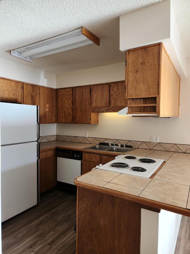 property at 5325 Heritage Way NE