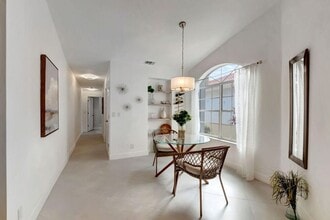 15465 Lake Magnolia Pl in Delray Beach, FL - Building Photo - Building Photo