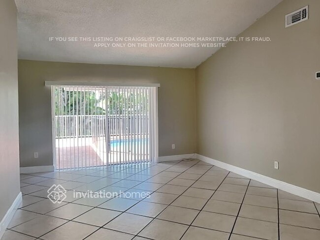 18474 SW 89th Ct in Cutler Bay, FL - Building Photo - Building Photo