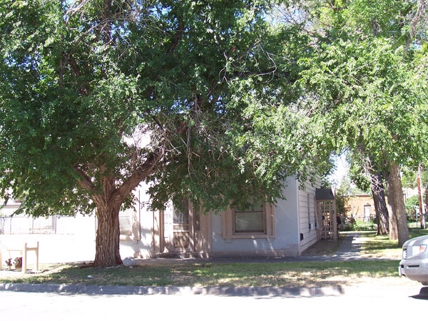 212 Springview St in Thermopolis, WY - Foto de edificio - Building Photo