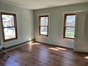 9 Foster St in Pepperell, MA - Building Photo - Building Photo