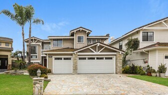 2820 Mt Niguel Cir in Corona, CA - Building Photo