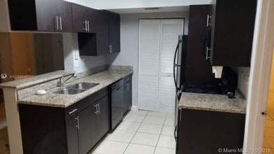 3936 NW 87th Ave-Unit -3936 in Sunrise, FL - Building Photo - Building Photo