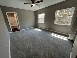 4909 Sunnyside Ct in Evansville, IN - Building Photo - Building Photo