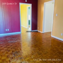 309 Quincy St in West Orange, TX - Building Photo - Building Photo