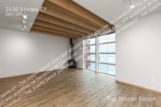 2430 Yakima Ct in Tacoma, WA - Building Photo - Building Photo