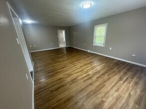 101 Scott Ave in Ferguson, MO - Building Photo - Building Photo