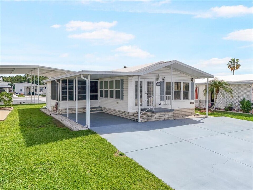 35045 Cynthia Ave in Zephyrhills, FL - Building Photo