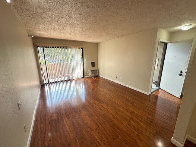 101 Kinross Dr in Walnut Creek, CA - Building Photo - Building Photo