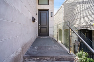 209B Glengarry Ave in Toronto, ON - Building Photo - Building Photo