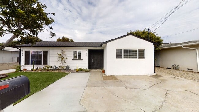 5137 Tipton St in San Diego, CA - Building Photo - Building Photo