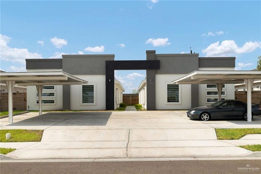 308 W Campeche Ave, Unit 1 in Alton, TX - Building Photo