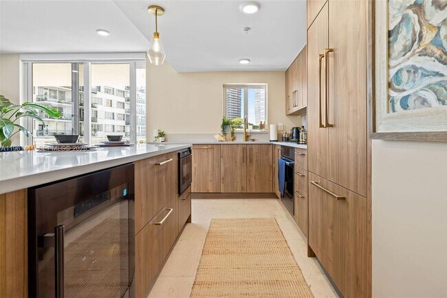 property at 1402 Brickell Bay Dr