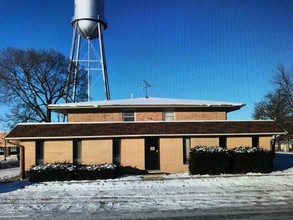 223 E Court St in Winterset, IA - Building Photo - Other