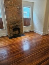 965 Hatch St, Unit 1 in Cincinnati, OH - Foto de edificio - Building Photo