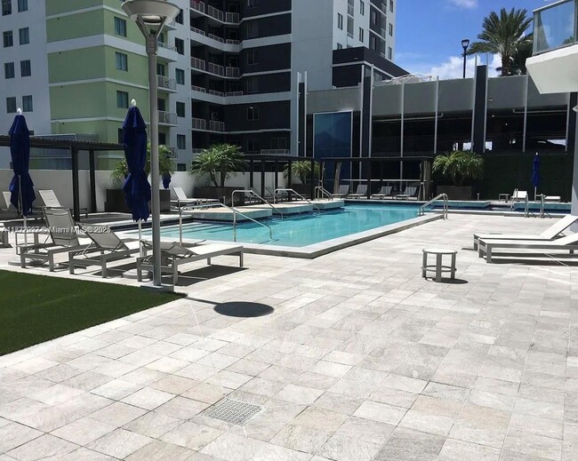 1010 SW 2nd Ave, Unit 505 in Miami, FL - Building Photo - Building Photo