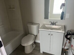 818 Ogden St in San Antonio, TX - Building Photo - Building Photo