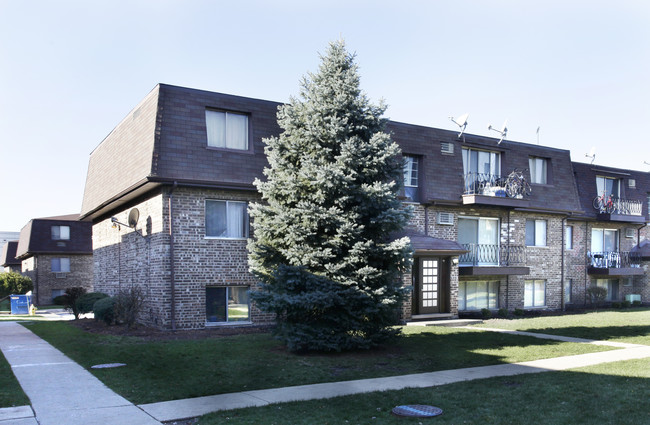 549 Dempster St in Mount Prospect, IL - Foto de edificio - Building Photo