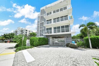 1900 SE 2nd St in Deerfield Beach, FL - Building Photo - Building Photo