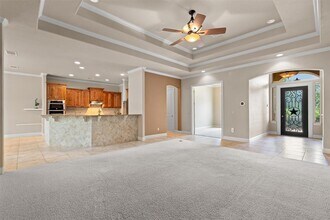 17109 Northlake Hills Dr in Jonestown, TX - Building Photo - Building Photo