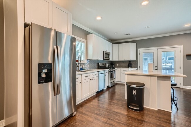 property at 3801 Oxford St