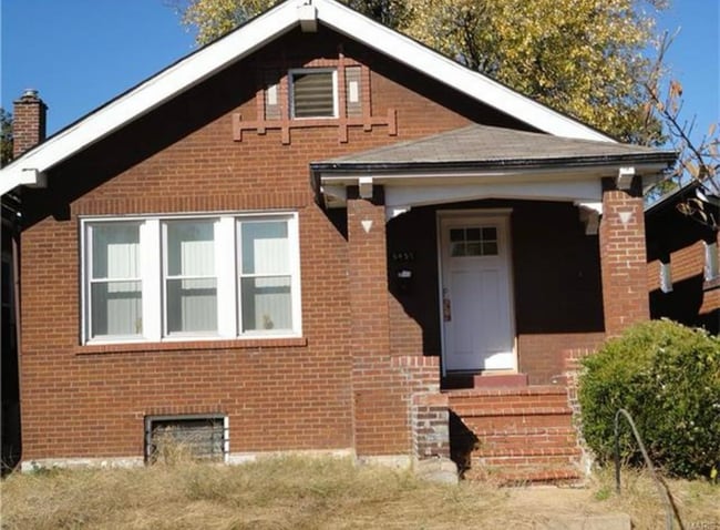 property at 5437 Arlington Ave