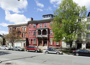 177 State St in Portland, ME - Foto de edificio - Building Photo