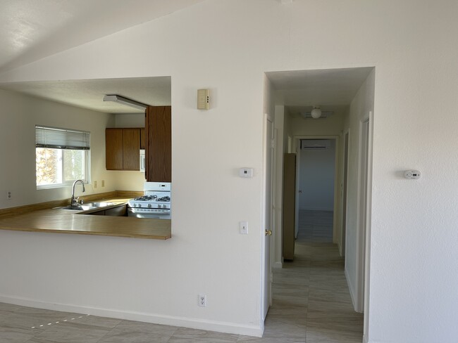 73874 Sunnyvale Dr, Unit D in Twentynine Palms, CA - Building Photo - Building Photo