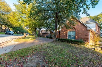 2411 Cross Timbers Trail in Arlington, TX - Building Photo - Building Photo