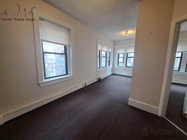 98 Salem St, Unit 4 in Boston, MA - Building Photo - Building Photo
