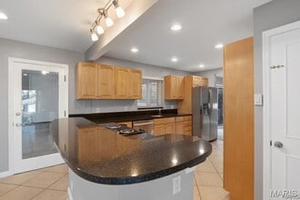 8408 Louwen Dr in St. Louis, MO - Building Photo - Building Photo