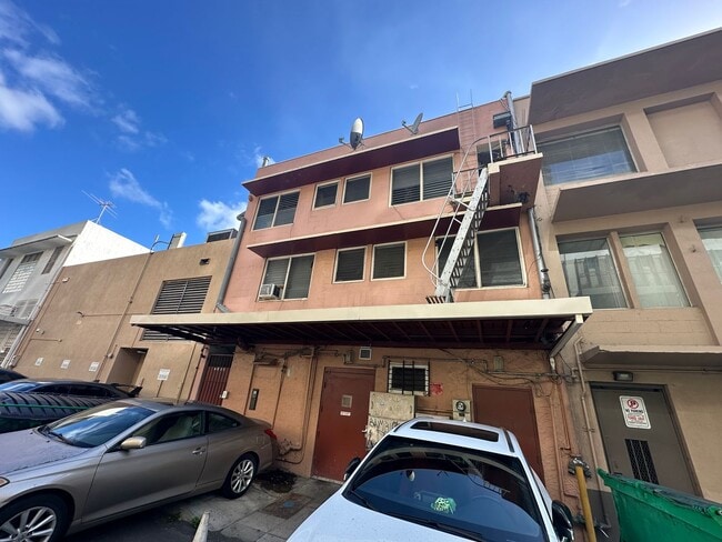 property at 2123 Lau‘ula St