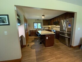 3190 Wayman Branch Rd in Latonia, KY - Building Photo