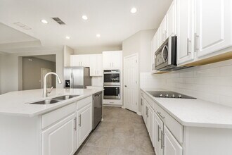 3870 Cabo Rojo Dr in St. Cloud, FL - Building Photo - Building Photo