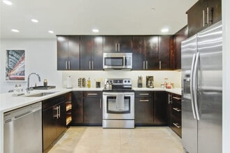 822 Howard Ave in New Orleans, LA - Building Photo - Building Photo