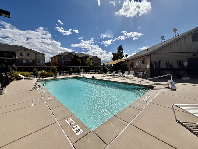 property at 6928 Village River Ln