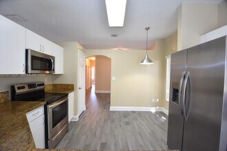 17150 NW 11th St in Pembroke Pines, FL - Building Photo - Building Photo