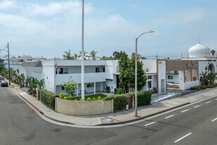 Mesa Vista Apartments in Costa Mesa, CA - Building Photo