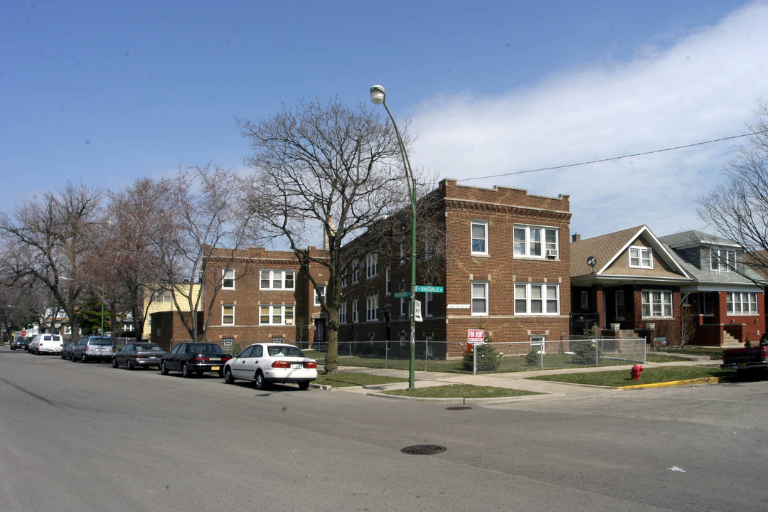 4164 W Oakdale Ave in Chicago, IL - Building Photo