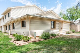 4720 S Kenneth Pl in Tempe, AZ - Building Photo - Building Photo