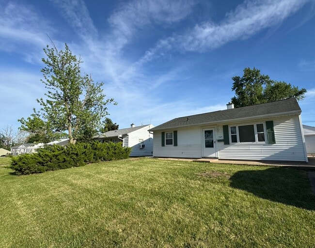 property at 2407 9th Ave SW