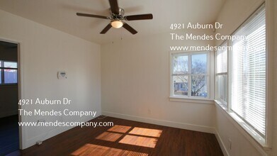 4921 Auburn Dr in San Diego, CA - Building Photo - Building Photo