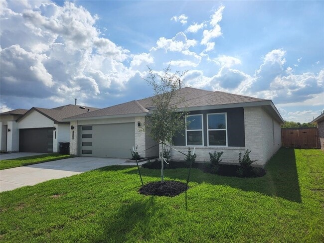 7738 Robert Ln in Arcola, TX - Building Photo - Building Photo