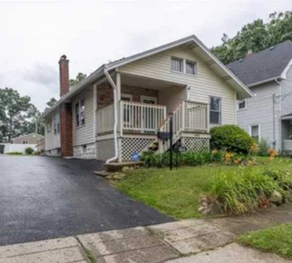 454 Grove Ave in Cuyahoga Falls, OH - Building Photo - Building Photo