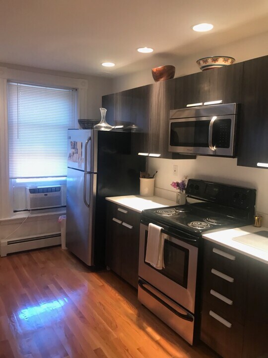 49 Massachusetts Ave, Unit 4 in Boston, MA - Building Photo