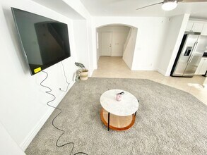 287 Fringe Ruff Dr in Las Vegas, NV - Building Photo - Building Photo